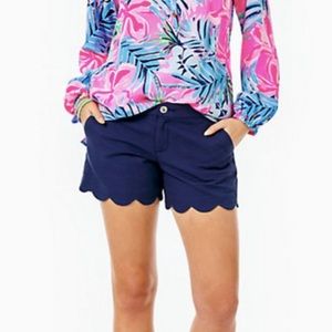 Lilly Pulitzer 5” Buttercup Scallop Hem Shorts